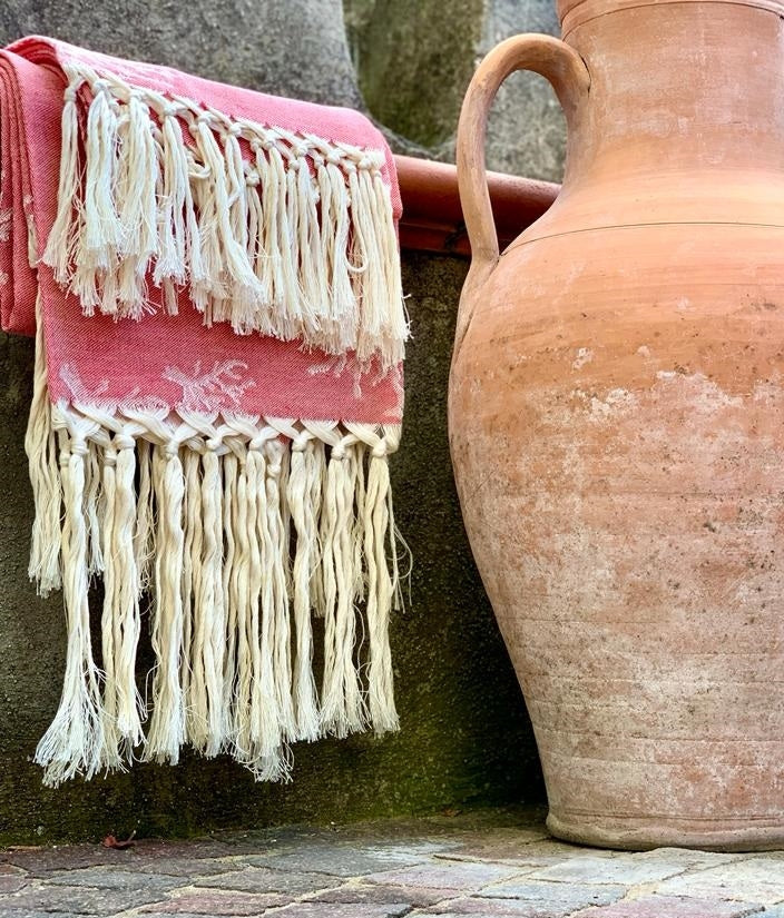 CORAL LINEN WITH FRINGE GUEST TOWEL SET