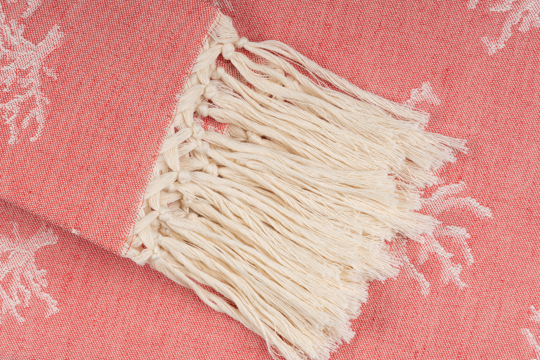 CORAL LINEN WITH FRINGE GUEST TOWEL SET